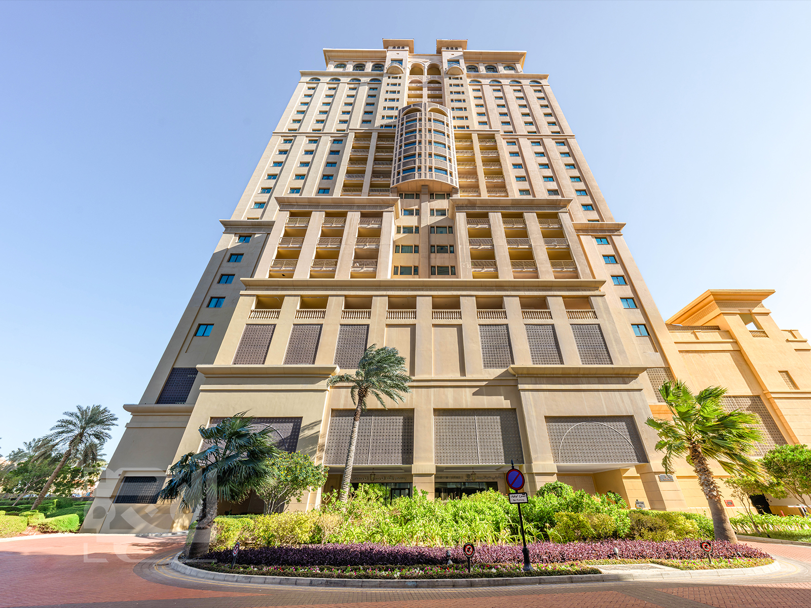 Porto Arabia Tower 15