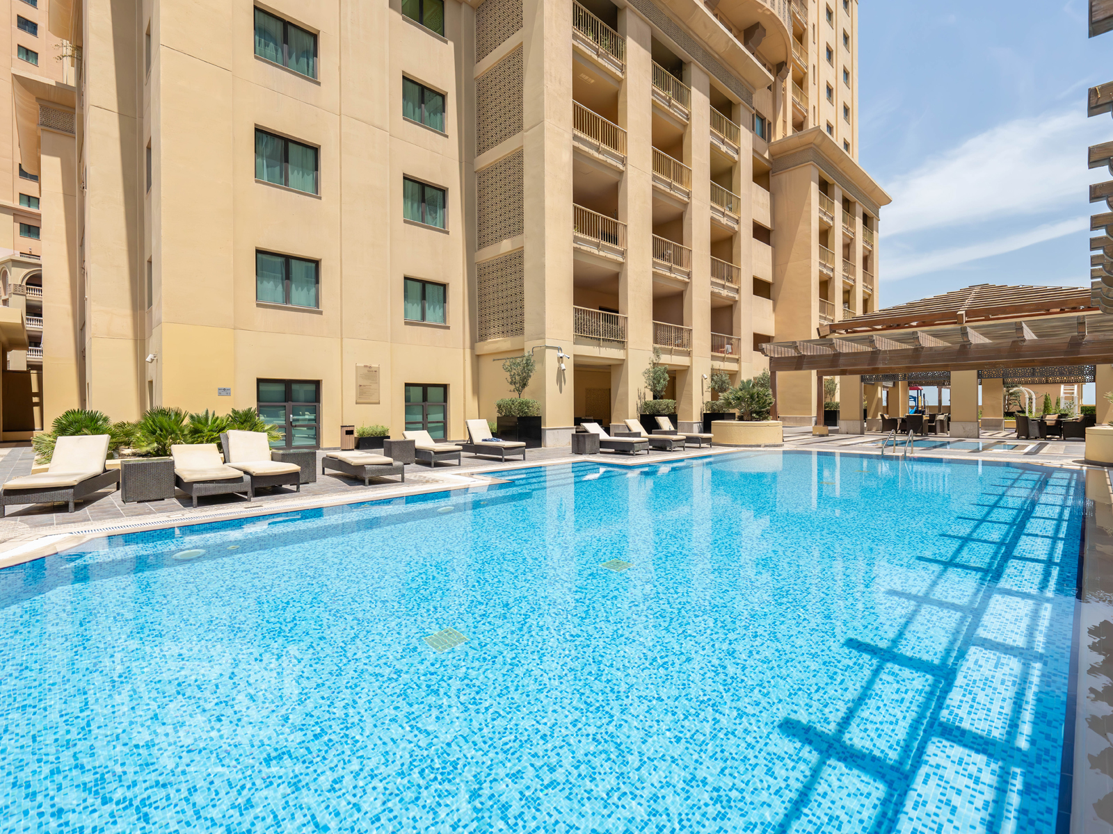 Porto Arabia Tower 15